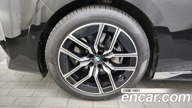 BMW 7-Series 740i xDrive M Sport Limited