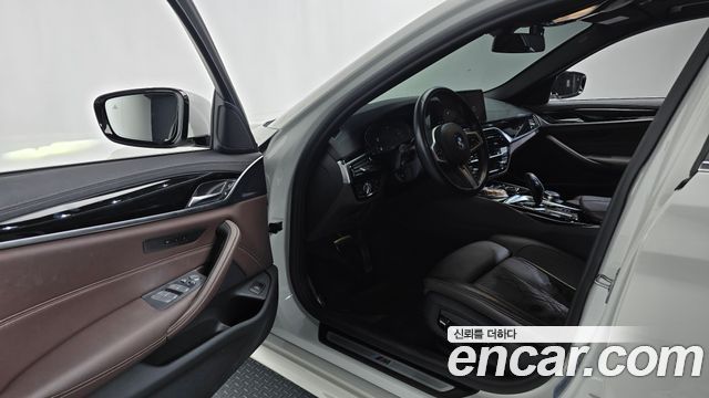 BMW 5-Series 523d xDrive M Sport