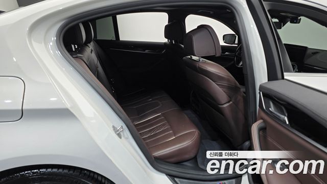 BMW 5-Series 523d xDrive M Sport