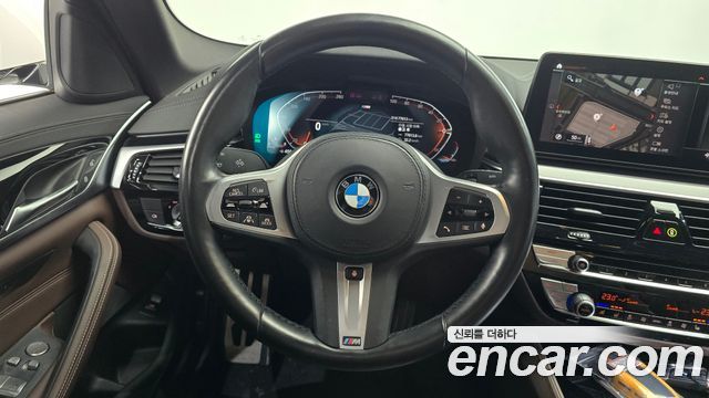 BMW 5-Series 523d xDrive M Sport