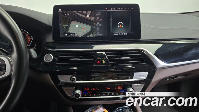 BMW 5-Series 523d xDrive M Sport