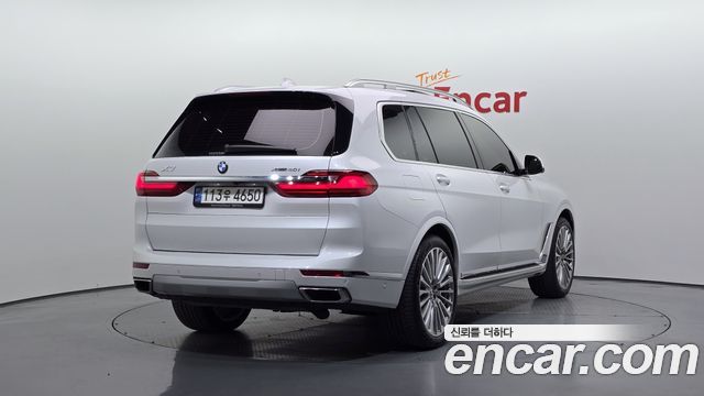 BMW X7 xDrive 40i Design Pure Excellence 6-Seater