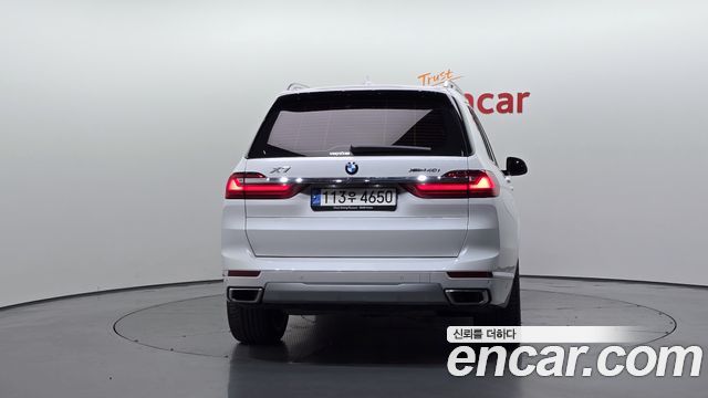 BMW X7 xDrive 40i Design Pure Excellence 6-Seater