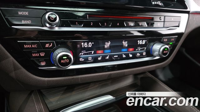BMW 5-Series 520d M Sport Package Plus
