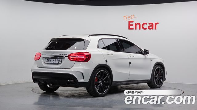 Mercedes-Benz GLA-Class GLA45 AMG 4MATIC