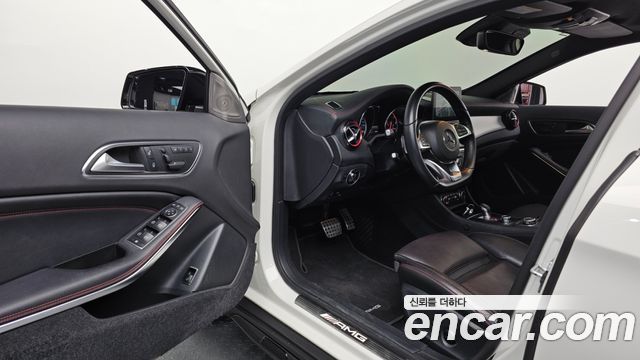 Mercedes-Benz GLA-Class GLA45 AMG 4MATIC