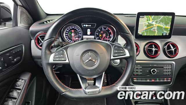 Mercedes-Benz GLA-Class GLA45 AMG 4MATIC