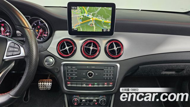 Mercedes-Benz GLA-Class GLA45 AMG 4MATIC