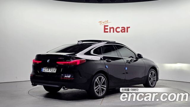 BMW 2-Series 220i Advantage