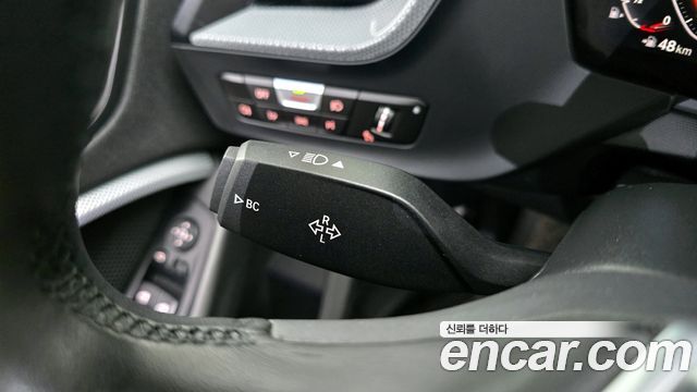 BMW 2-Series 220i Advantage