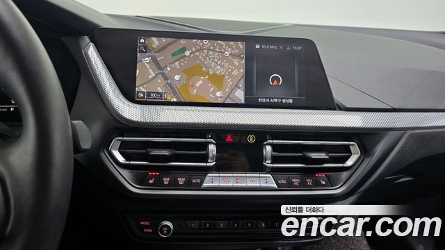 BMW 2-Series 220i Advantage