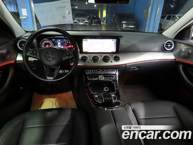 Mercedes-Benz E-Class E200 Avantgarde