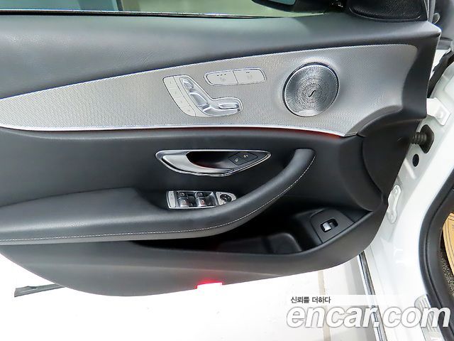 Mercedes-Benz E-Class E200 Avantgarde