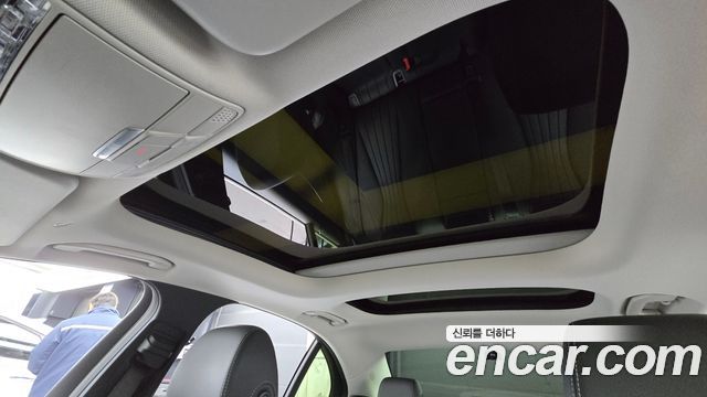 Mercedes-Benz E-Class E300 4MATIC Exclusive