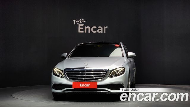 Mercedes-Benz E-Class E300 Exclusive