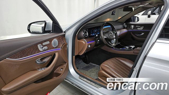 Mercedes-Benz E-Class E300 Exclusive