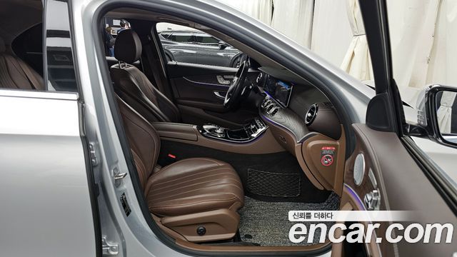 Mercedes-Benz E-Class E300 Exclusive