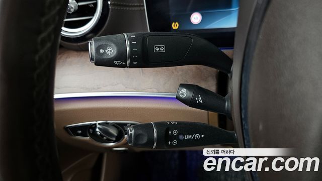 Mercedes-Benz E-Class E300 Exclusive