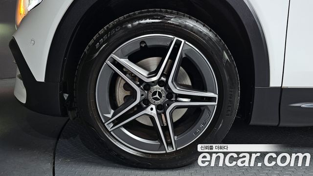 Mercedes-Benz GLB-Class GLB250 4MATIC