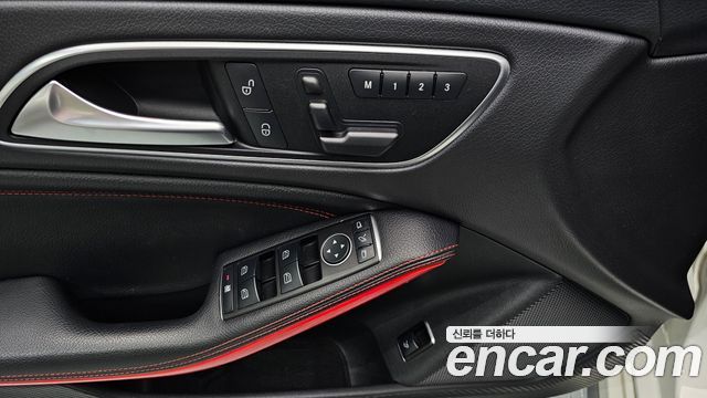 Mercedes-Benz CLA-Class CLA45 AMG 4MATIC