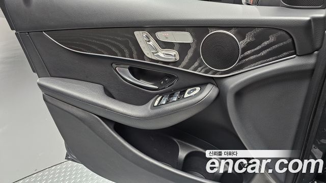 Mercedes-Benz GLC-Class GLC300 4MATIC