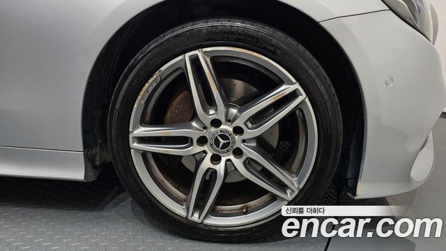 Mercedes-Benz E-Class E220d Coupe