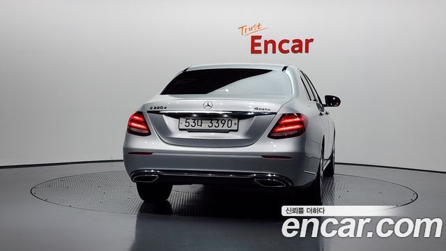 Mercedes-Benz E-Class E220d 4MATIC Exclusive