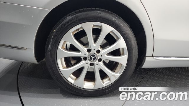 Mercedes-Benz E-Class E220d 4MATIC Exclusive