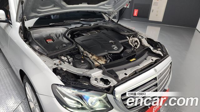Mercedes-Benz E-Class E220d 4MATIC Exclusive