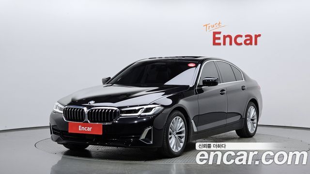 BMW 5-Series 520i Luxury