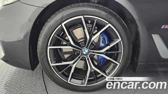 BMW 5-Series 530i M Sport Package
