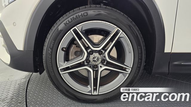 Mercedes-Benz GLB-Class GLB250 4MATIC