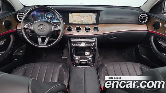 Mercedes-Benz E-Class E300 Exclusive
