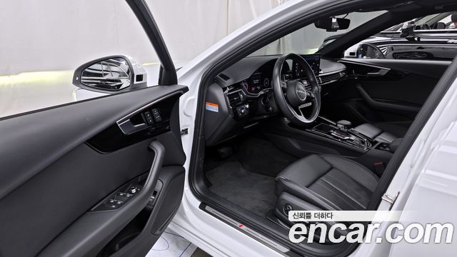 Audi A4 40 TFSI Premium