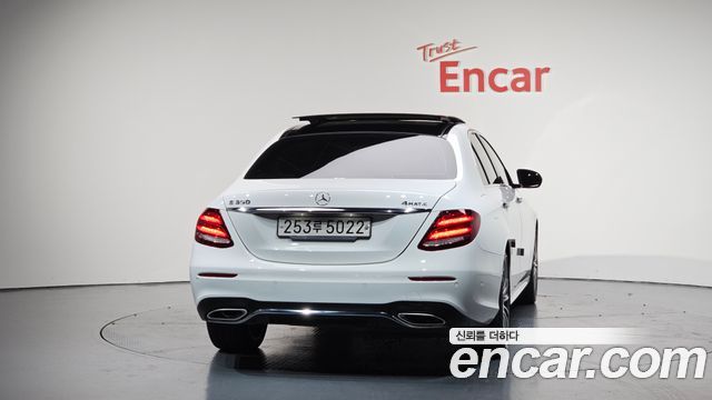 Mercedes-Benz E-Class E350 4MATIC AMG Line