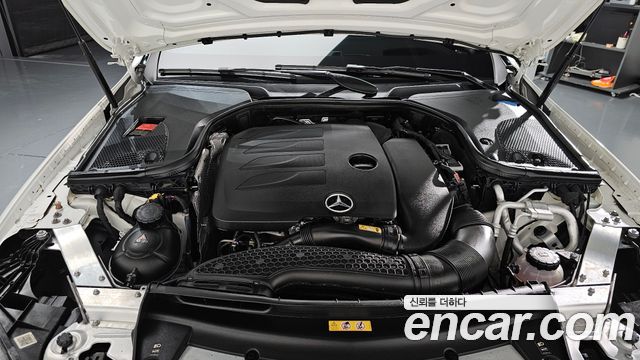 Mercedes-Benz E-Class E350 4MATIC AMG Line