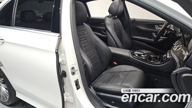 Mercedes-Benz E-Class E350 4MATIC AMG Line