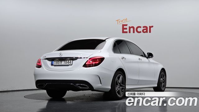 Mercedes-Benz C-Class C200 AMG Line