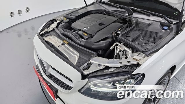 Mercedes-Benz C-Class C200 AMG Line
