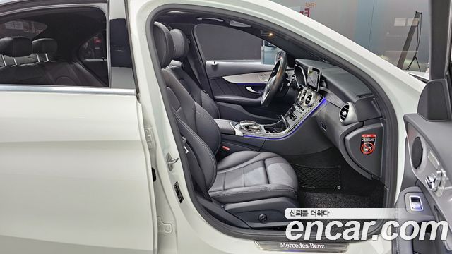 Mercedes-Benz C-Class C200 AMG Line