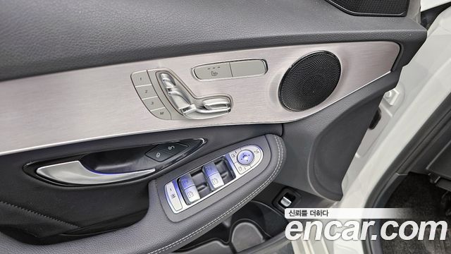 Mercedes-Benz C-Class C200 AMG Line