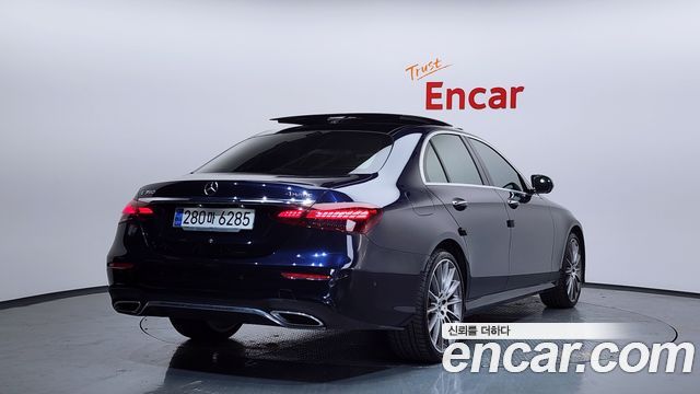 Mercedes-Benz E-Class E350 4MATIC AMG Line