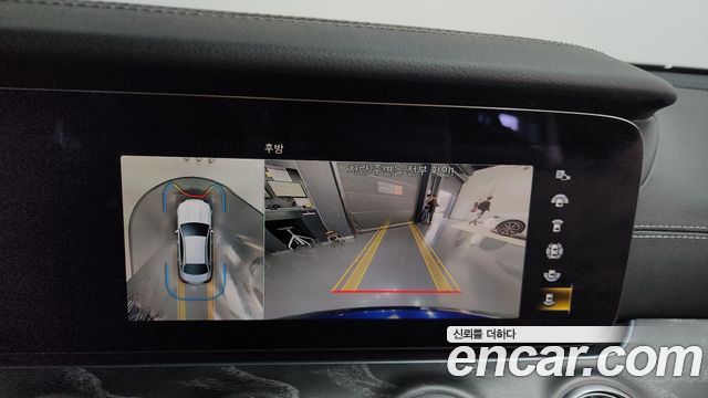 Mercedes-Benz E-Class E350 4MATIC AMG Line