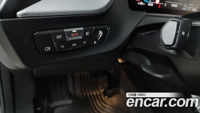 BMW 2-Series 220i Advantage