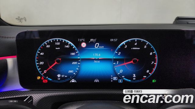 Mercedes-Benz CLA-Class CLA250 4MATIC