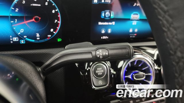 Mercedes-Benz CLA-Class CLA250 4MATIC