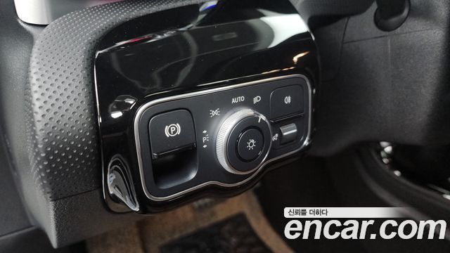 Mercedes-Benz CLA-Class CLA250 4MATIC