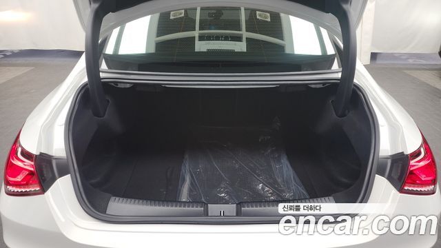 Mercedes-Benz CLA-Class CLA250 4MATIC