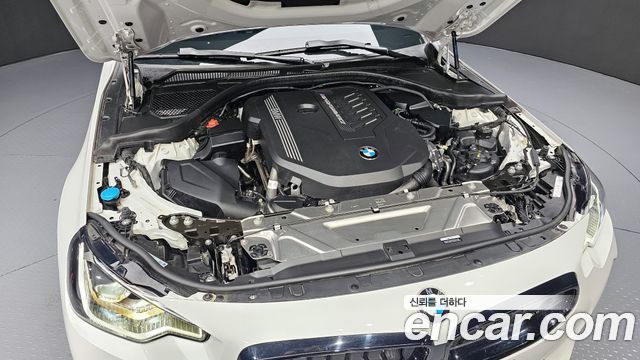 BMW 2-Series M240i xDrive Coupe