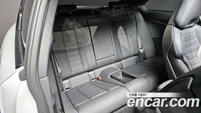 BMW 2-Series M240i xDrive Coupe